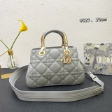 lady dior 走秀款戴包牛皮格革绗縫超大藤格紋 此款 lady di