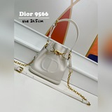 大號 皮 迪奧 水桶包 dior baby等衆明星同款 ，獨特新穎設計風格 專櫃