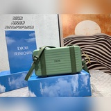 dior0 & rimowa 聯名限定款小行李箱子包來啦！自從rimowα被巨頭