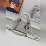 銀扣，Mini lady classic戴系列 既高顔值又值得入手的經典系