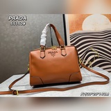普拉達《PRADA》2023  獨家醉心款上市普拉達最暢銷簡約款式，采用原版細荔