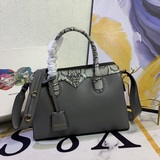 官網勁爆火遍全球 2023開年普拉達《PRADA》   款號：5008 尺寸：3