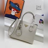 PRADA  2756# 原版頭層 十字紋牛皮精美做工順滑油邊質量柔軟細節不用說