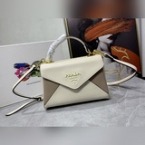 Prada/普拉達蓋頭包款號：2125#，原版手掌紋牛皮.順滑油邊，精緻做工，