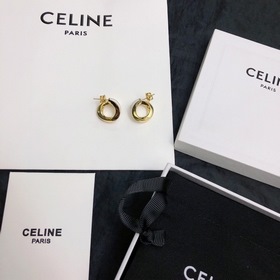 Celine 新款耳釘 耳與衆不同的設計 個性十足 颠覆你對傳統耳環的印象 使其