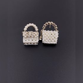 chanel 最新款 重工珍珠包包耳環】一緻Z黃銅材質