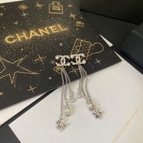 【Chanel最新款雙C鑲鑽流蘇鍊條珍珠茶花字母耳釘】“2023小香 新款”整個
