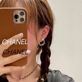 Chanel 珍珠字母鉚釘耳釘】“女士城堡”高級手工坊系列整個系列都要入火到