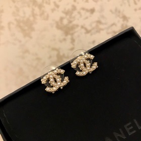 0140      10160 ．．．Chanel香奈兒】耳釘 熱銷款 市面最高