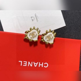 Chanel香奈兒中古 耳釘 小香家的款式真心無需多介紹 每一款都超好看，精緻大