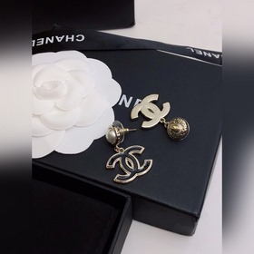 22ss新款正品 Chanel 小香 香奈兒雙c耳釘耳環 非常漂亮 專櫃一緻黃銅