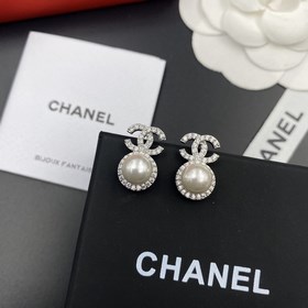 1880130 Chanel香奈兒 最新款晶鑽字母珍珠耳釘耳環 925純銀針 熱