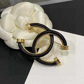 ZP打版 小香 CHANEL 施華洛進口真皮字母組合胸針 高端原版logo字印香