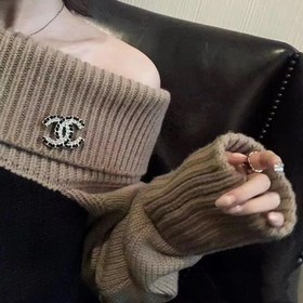 CHANEL 小香 專櫃新款同步上新香奈兒胸針，是最懂女人的飾物。那些傾注了全部