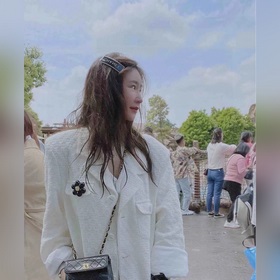 CHANEL 小香 專櫃新款同步上新香奈兒胸針，是最懂女人的飾物。那些傾注了全部