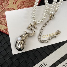 188055 周雨彤，王一博，衆明星同款 本季必入爆款！【Chanel五號水滴珍