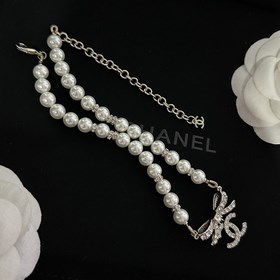 Chanel香奈兒 中古 字母項鍊 小香家的款式真心無需多介紹 每一款都超好看，