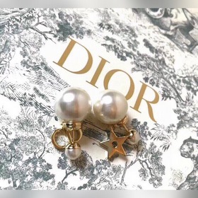 Dior 迪奧 cd 火爆 珍珠精華五角星 cd 耳釘 原版正品打造 一緻正品黃