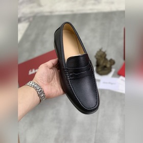 水染牛裡 【Salvatore Ferragamo】菲拉格慕 男士最新款休閑商務