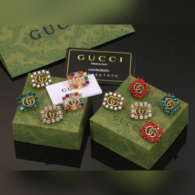 Gucci雙G系列耳釘 珍珠款彩鑽款古馳耳釘 作為品牌的标志性元素，運用品牌首字