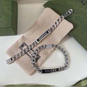 GUCCI古奇古馳 Gucci标識琺琅銀手鍊 潮流時尚 男女同款