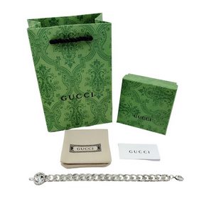 GUCCI古馳InterlockingG純銀鍊式古巴鍊銀色情侶手鍊，送男友推薦！