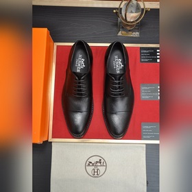 【愛馬仕 hermes】（羊皮内裡） 意大利頂級奢侈 他不追求新奇的款式和華麗的