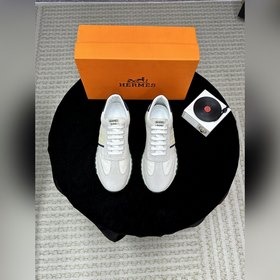 （hermes-愛馬仕） 本人從法國代購 ，從開模要找原版皮大底都做到1：1。從