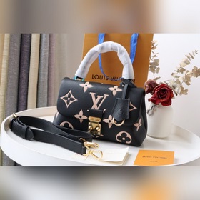 頂級原單 M46008 奶白色 頭層皮本款 Madeleine BB 手袋為