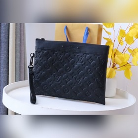 原單m81570黑壓花全新 pochette to-go 手拿包取材 mono