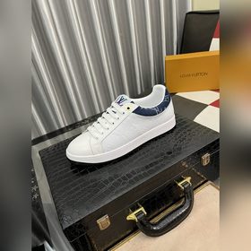 【lv-路易威登】經典款運動休閑鞋 時下新品，采用牛皮配品牌印花面料 舒适真皮内