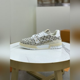 【LOUIS VUITTON】原單最新款 LV路易威登 *——頂級版本 LV經典