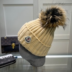 蒙口 MONCLER 〈大人，小孩子，兒童，少年，均合适戴，彈性大，〉配毛球羊毛
