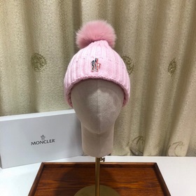 MONCLER蒙口毛線帽 蒙口針織帽，搭配狐狸毛球！真毛球哦！超柔軟！超火爆 質