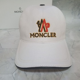 Moncler蒙口棒球帽，透氣遮陽帽純棉帆布。配頭層牛皮。質量超級棒