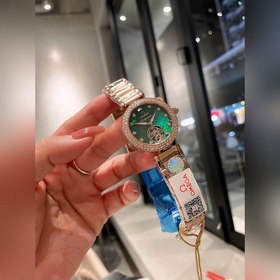 與愛共舞  全新歐米茄Ladymatic系列陀飛輪升級版閃亮登場  采用天然珍