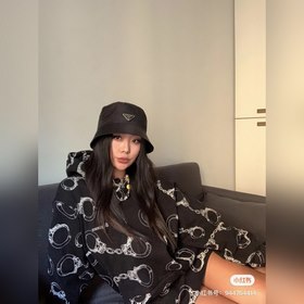 普拉達漁夫帽 PRADA漁夫 名媛新款漁夫帽 簡約時尚款 唯美大方
