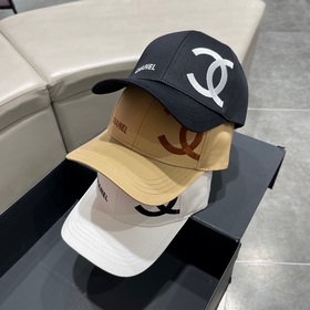 PRADA 普拉達 2023春夏新品棒球帽 代購版本！時尚潮流，高端做工！非一般