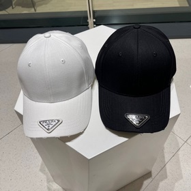 Pr@da 普拉達純棉棒球帽高品質定制。時尚百搭！絕對是衣櫥搭配單品的一把好手！