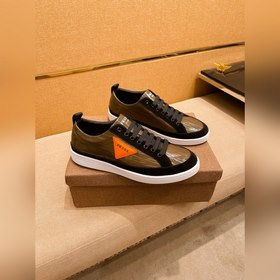 【 普拉達 】 男鞋高端品牌 官網1：1最新力作：鞋面采用意大利進口頭層牛皮搭配