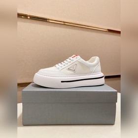 高版本 高品質新款PRADA(普拉達)專櫃同步上市， 新款男鞋、 面料精選進口牛
