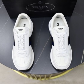 頂級原單品牌：PRADA（普拉達）标準碼：男碼38/44（45可以定做）等