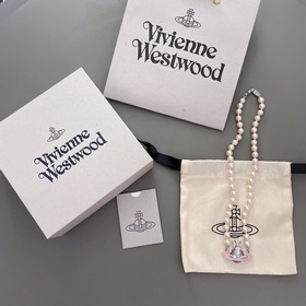 【VivienneWestwood】寶寶，什麼是快樂星球，來，這就是快樂星球！