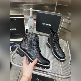 CHANEL香奈兒23款新品馬丁靴 全頭層小牛皮壓花經典菱格工藝，好穿又百搭的