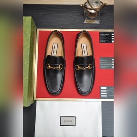 品牌：gucci（古奇）标準碼：男碼38/44（45/46可以定做）等級：官