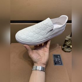 2 0 2 2 （古奇GUCCI）官網最新款 休閑時尚男鞋 ，爆款 版型簡潔大氣