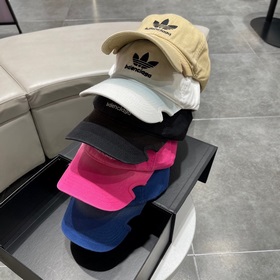 adidas x Balenciaga聯名款棒球帽 巴黎世家 阿迪達斯展開令人