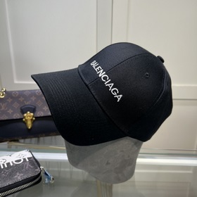 BALENCIAGA巴黎世家新款logo棒球帽，很酷的色系，男女佩戴都有不同st