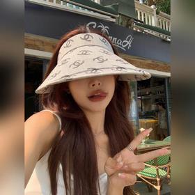 Chanel香奈兒空頂遮陽帽，多種折疊，魔術貼調節，