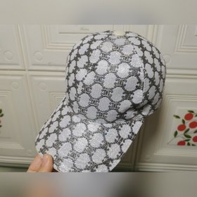 新款！！！香奈兒金絲布料四季可戴 ，實物拍攝，超A質量可調節大小的。配布袋 盒子